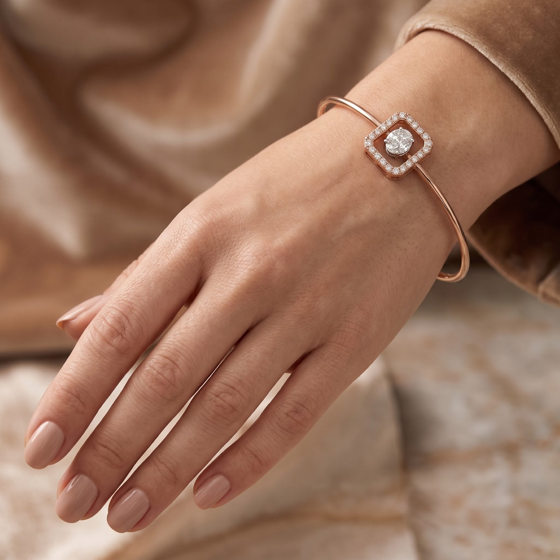 Frame Lab Grown Diamond Bangle