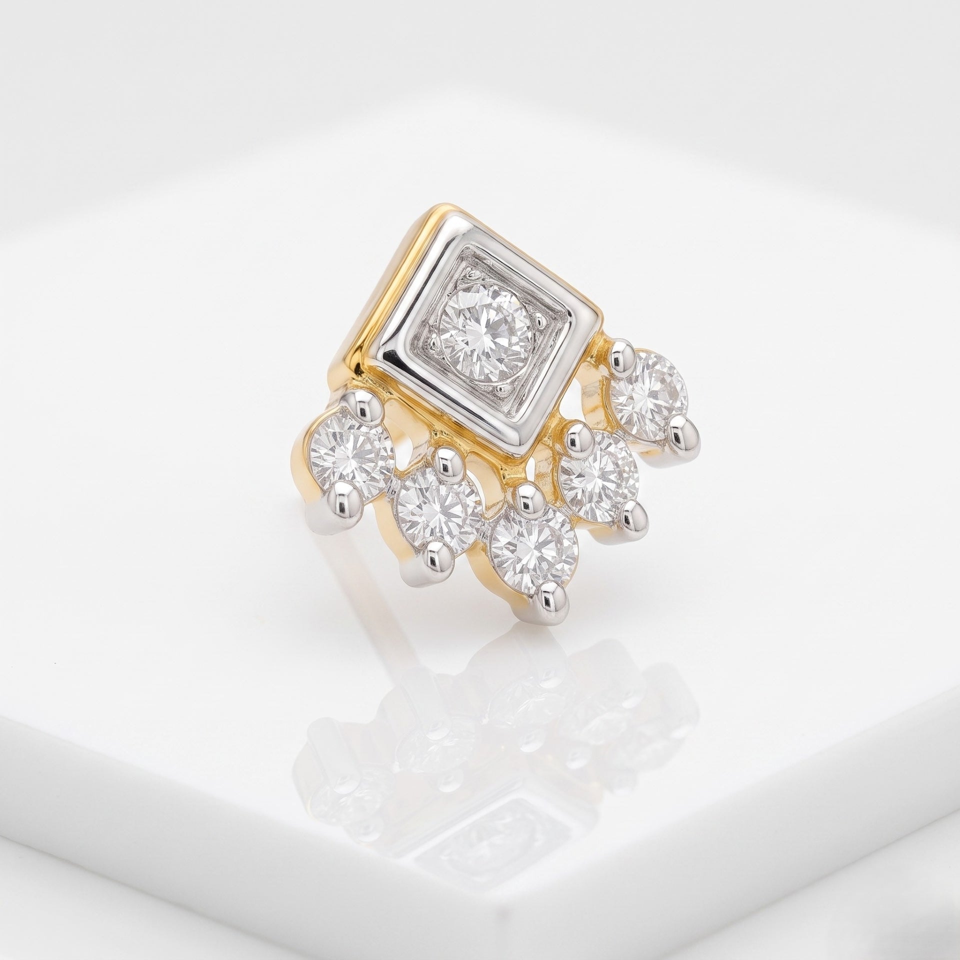 Deco Charm Lab Grown Diamond Nosepin