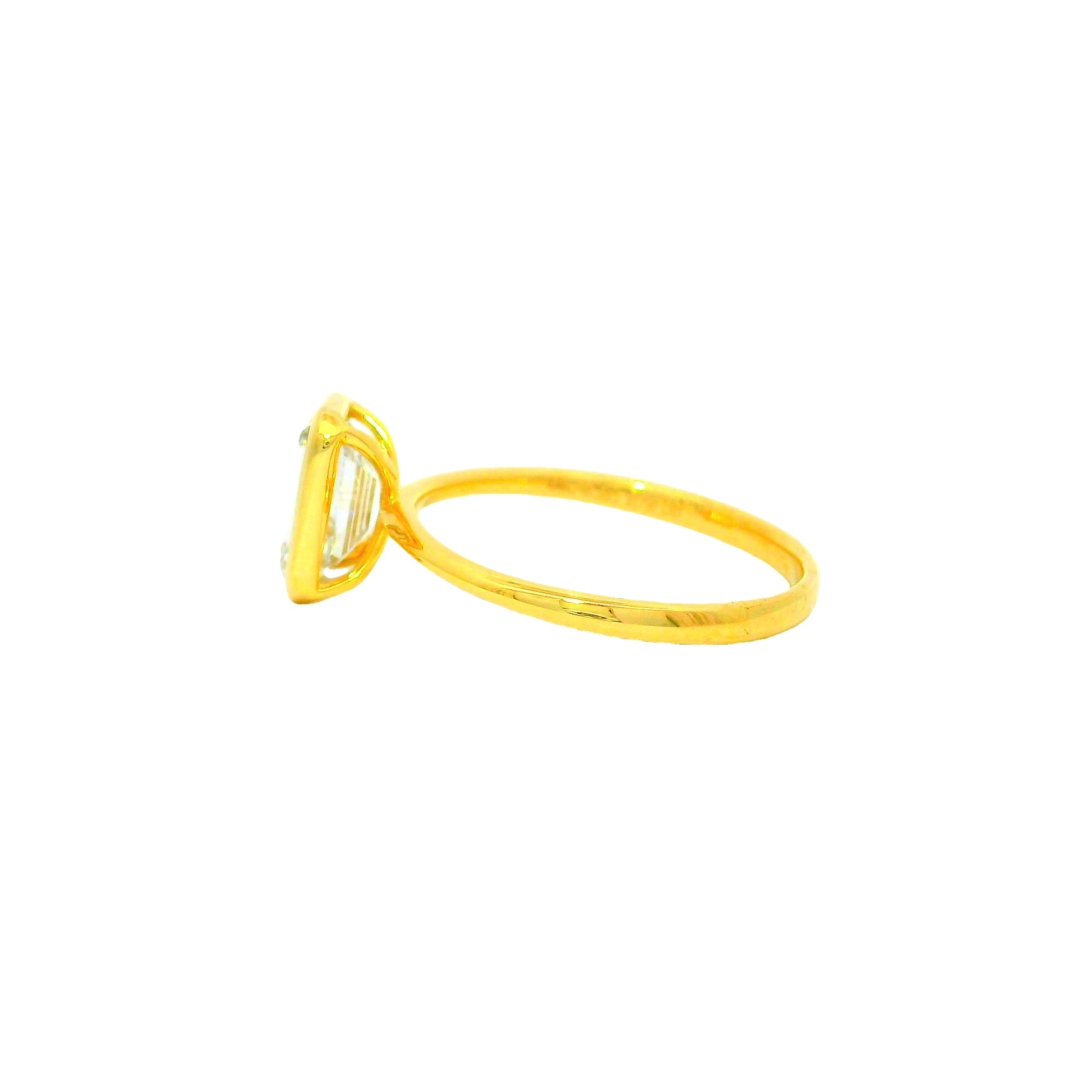 Sunlit Spark Solitaire Lab Grown Diamond Ring