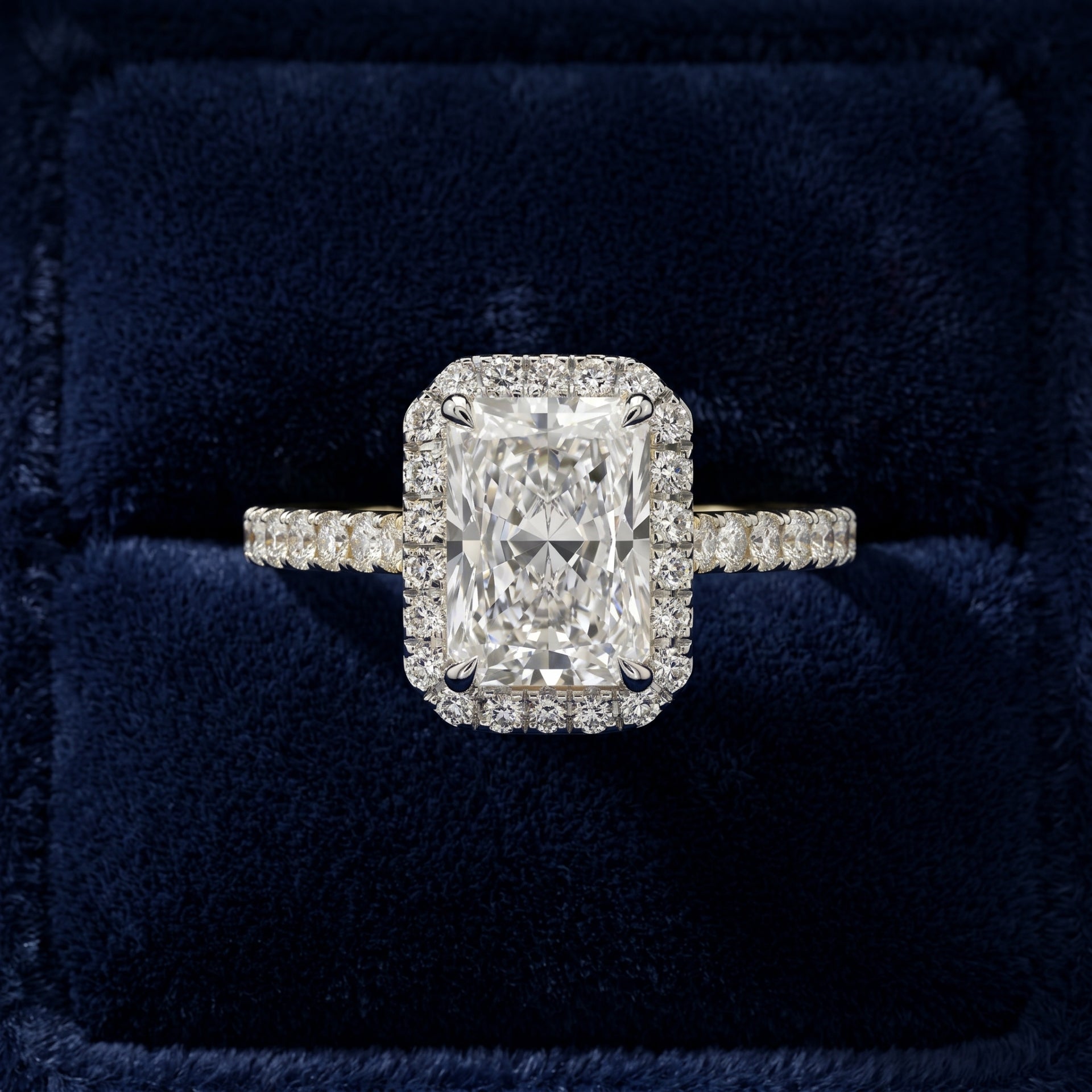Vista Iconic Solitaire Lab Grown Diamond Ring