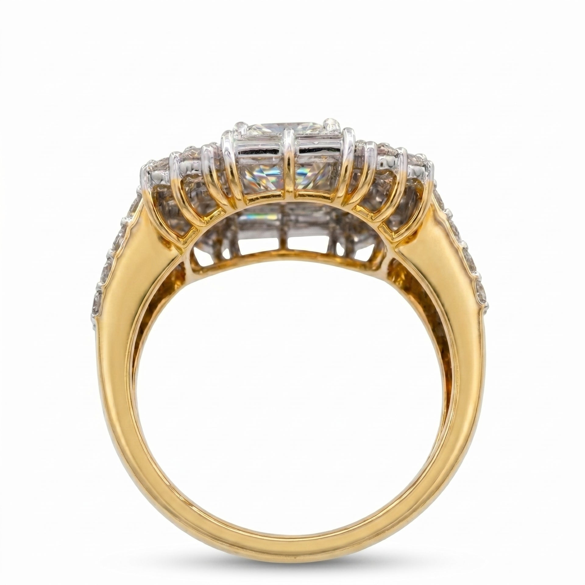 Monarcha Luxe Solitaire Lab Grown Diamond Ring