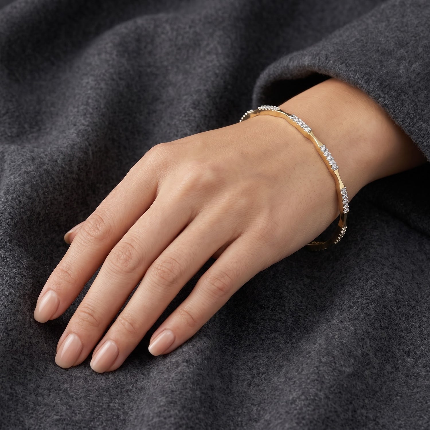 Linear Luxe Lab Grown Diamond Bangle