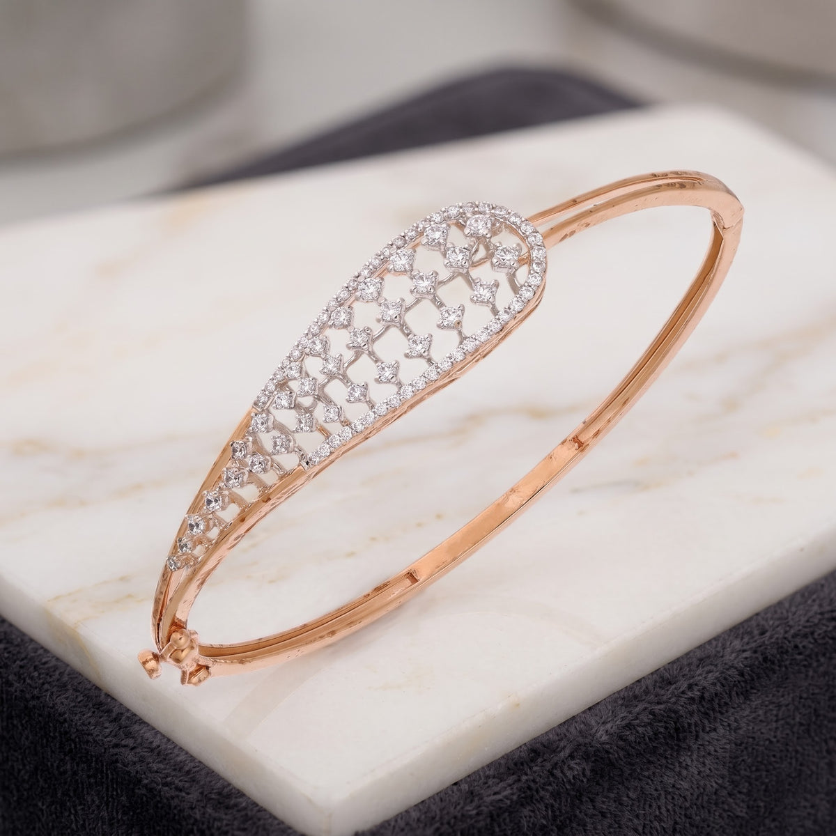 Lattice Sparkle Lab Grown Diamond Bangle