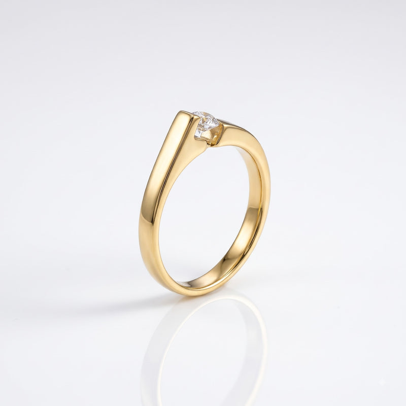 Lunessa Modern Lab Grown Diamond Ring