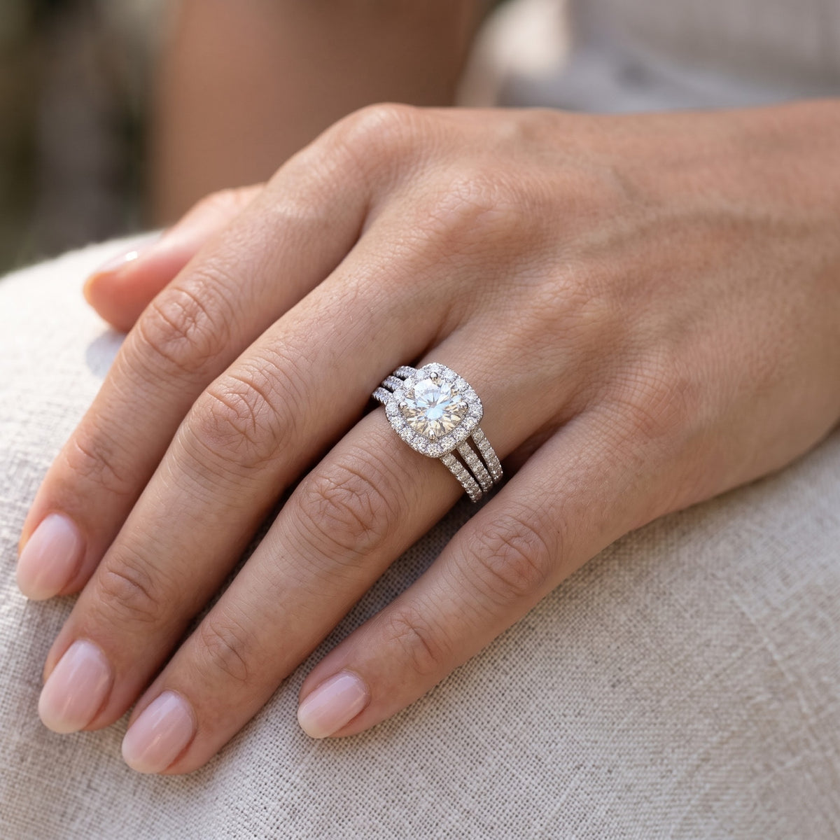 Aurelle Grande Halo Solitaire Lab Grown Diamond Ring