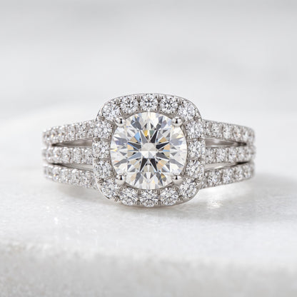 Aurelle Grande Halo Solitaire Lab Grown Diamond Ring