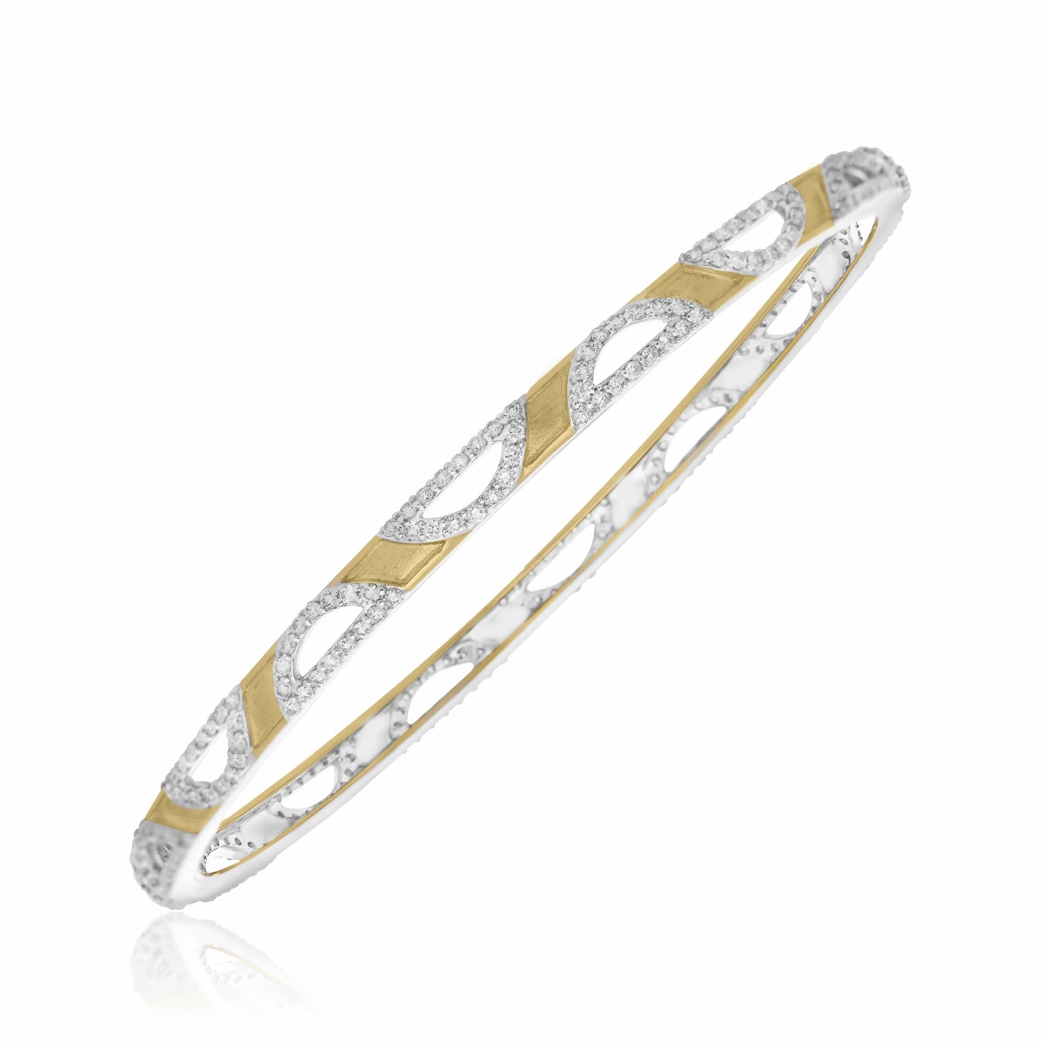 GlintOrbit Lab Grown Diamond Bangle