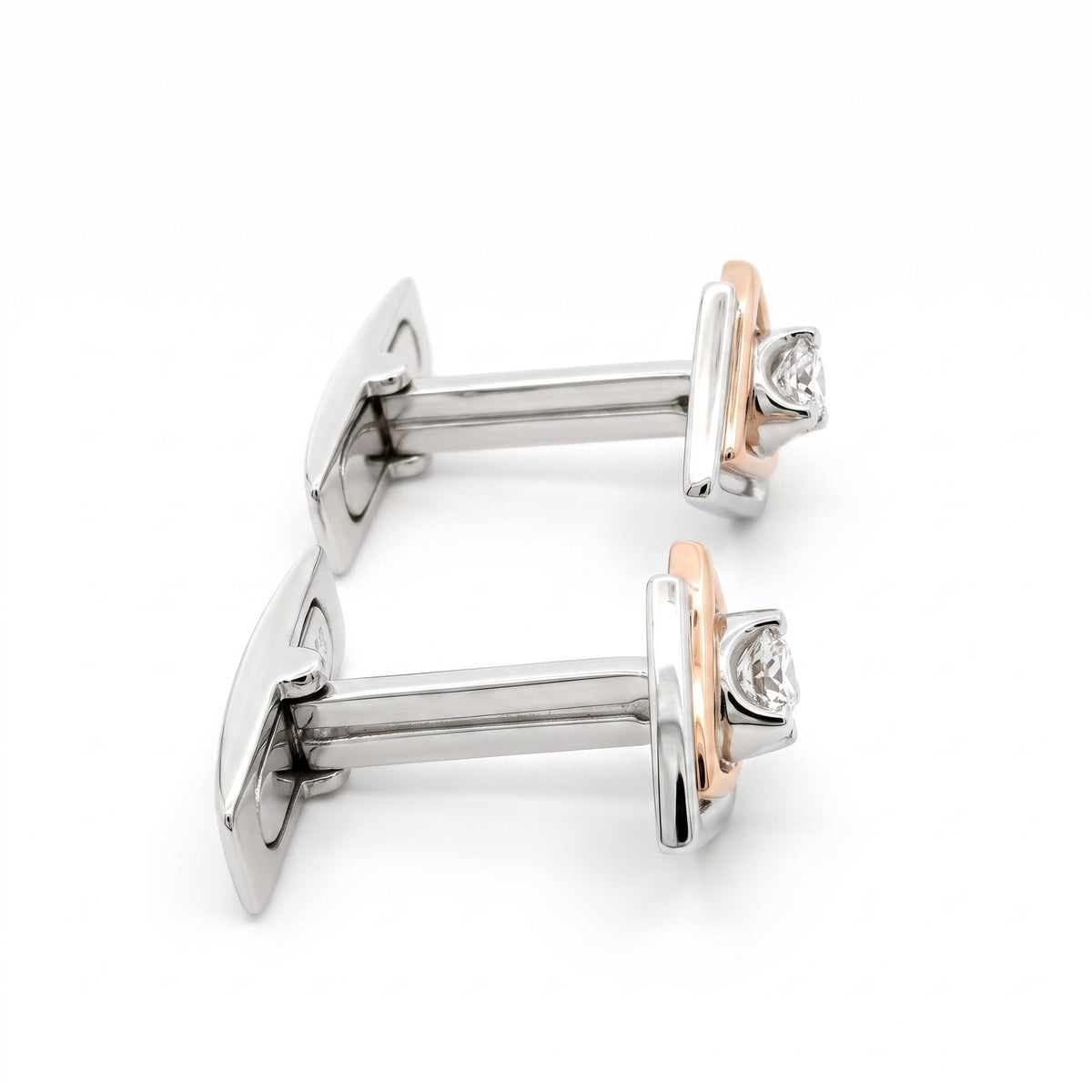A pair of men&
