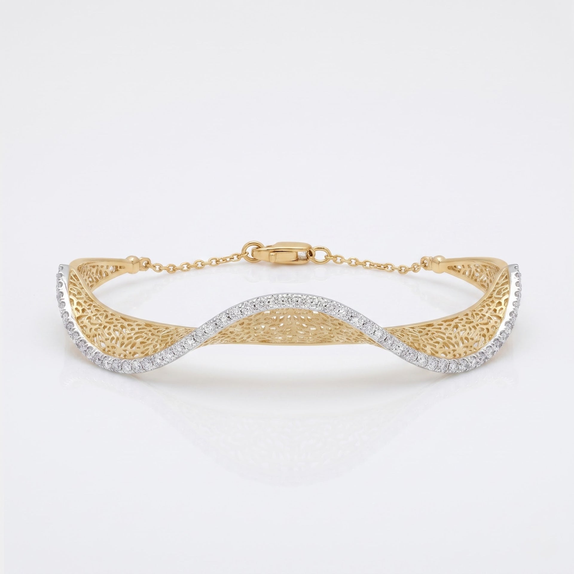 Glowstream Lab Grown Diamond Bangle