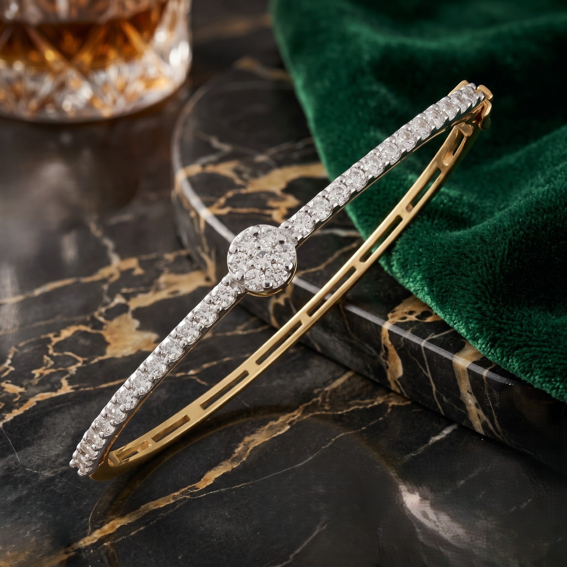 Stardrop Circle Lab Grown Diamond Bangle