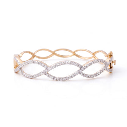 Twisted Gleam Lab Grown Diamond Bangle