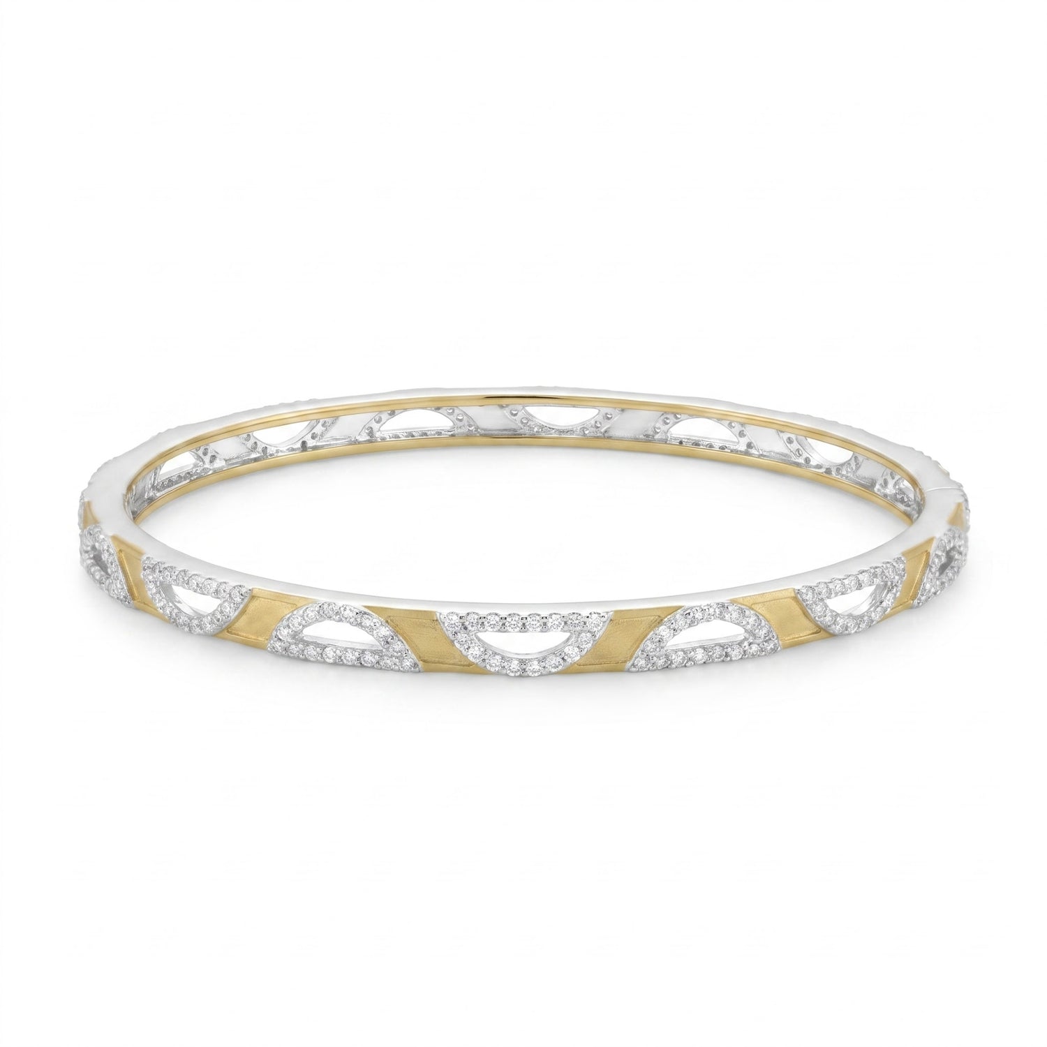GlintOrbit Lab Grown Diamond Bangle