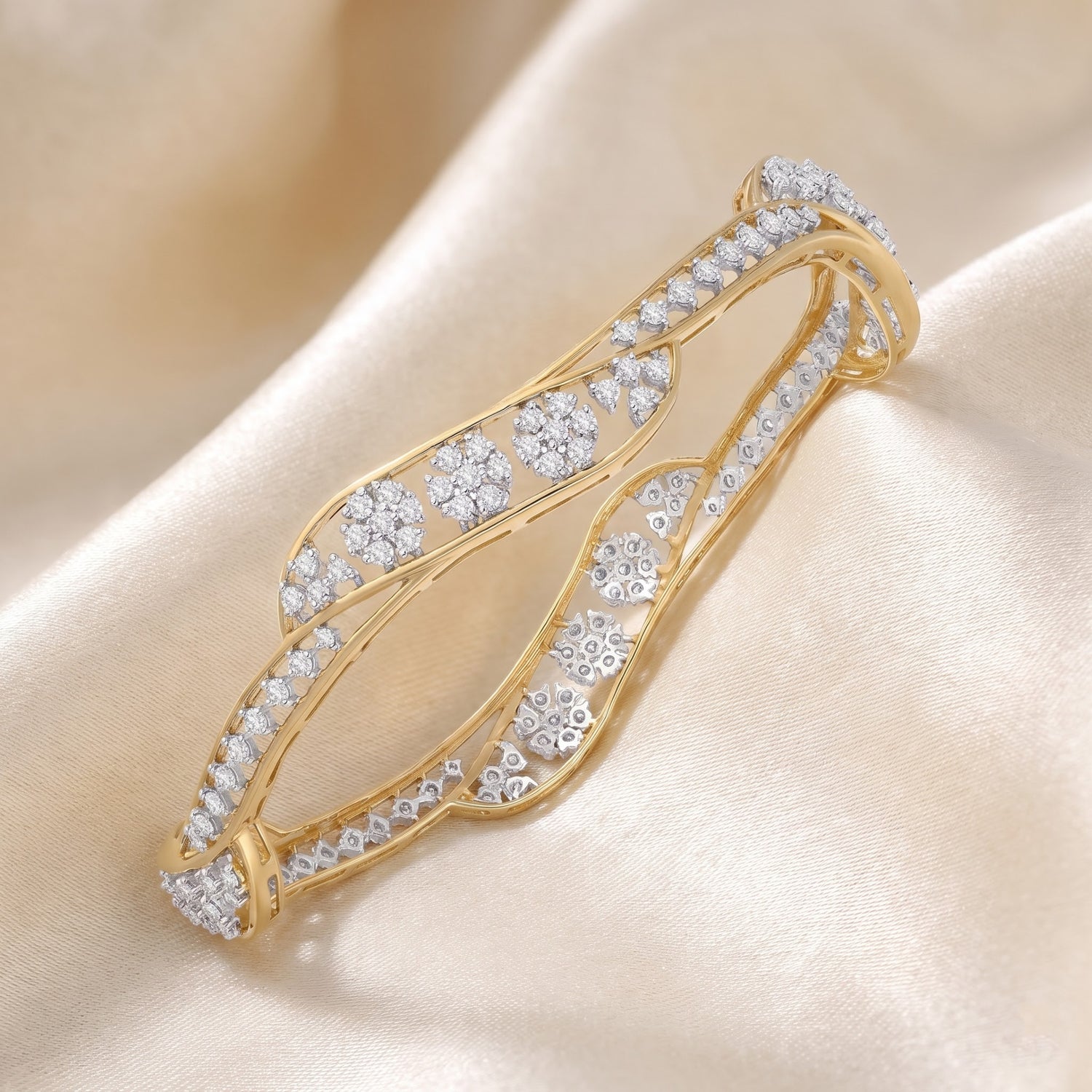 Twinkling PetalWave Lab Grown Diamond Bangle
