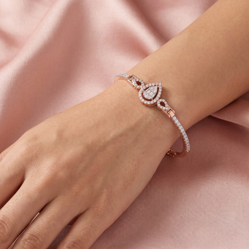 Blushing Teardrop Lab Grown Diamond Bracelet