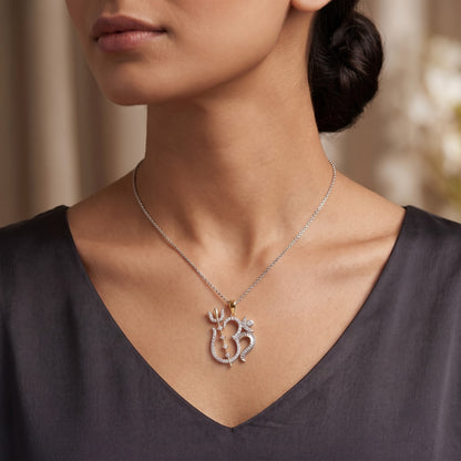 Divine Om Radiance Lab Grown Diamond Pendant