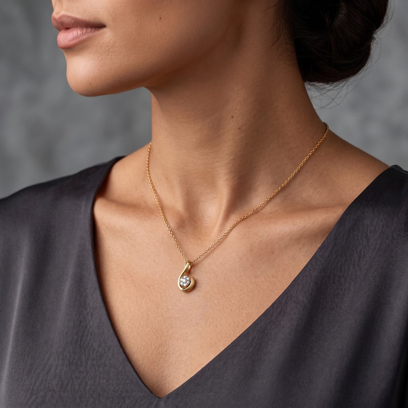 Flora Curve Lab Grown Diamond Pendant