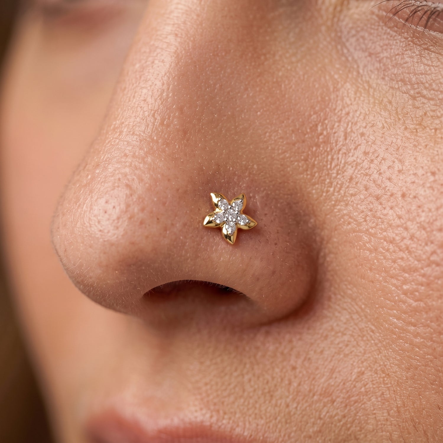 Daisy Glow Lab Grown Diamond Nosepin