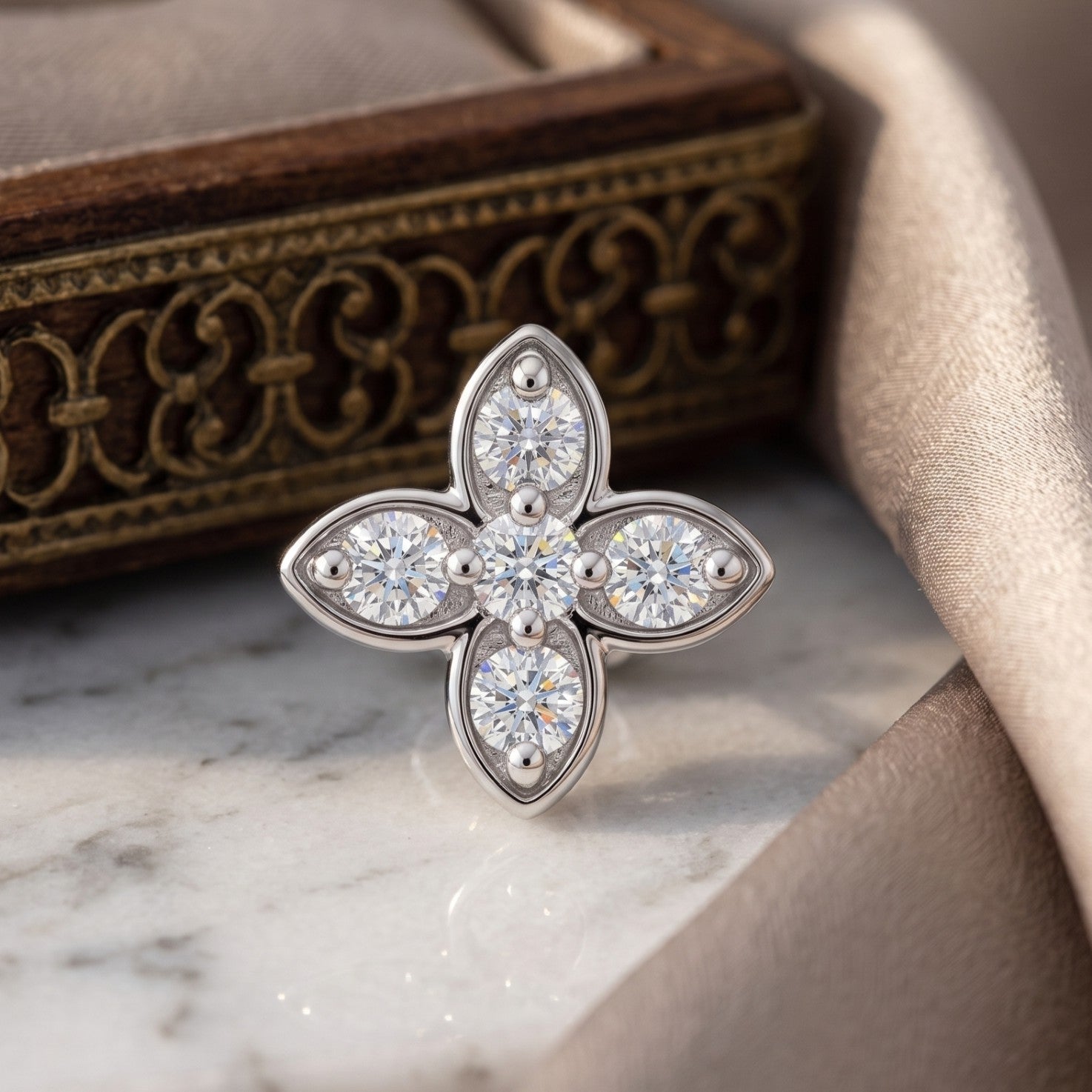 Arctic Petal Lab Grown Diamond Nosepin