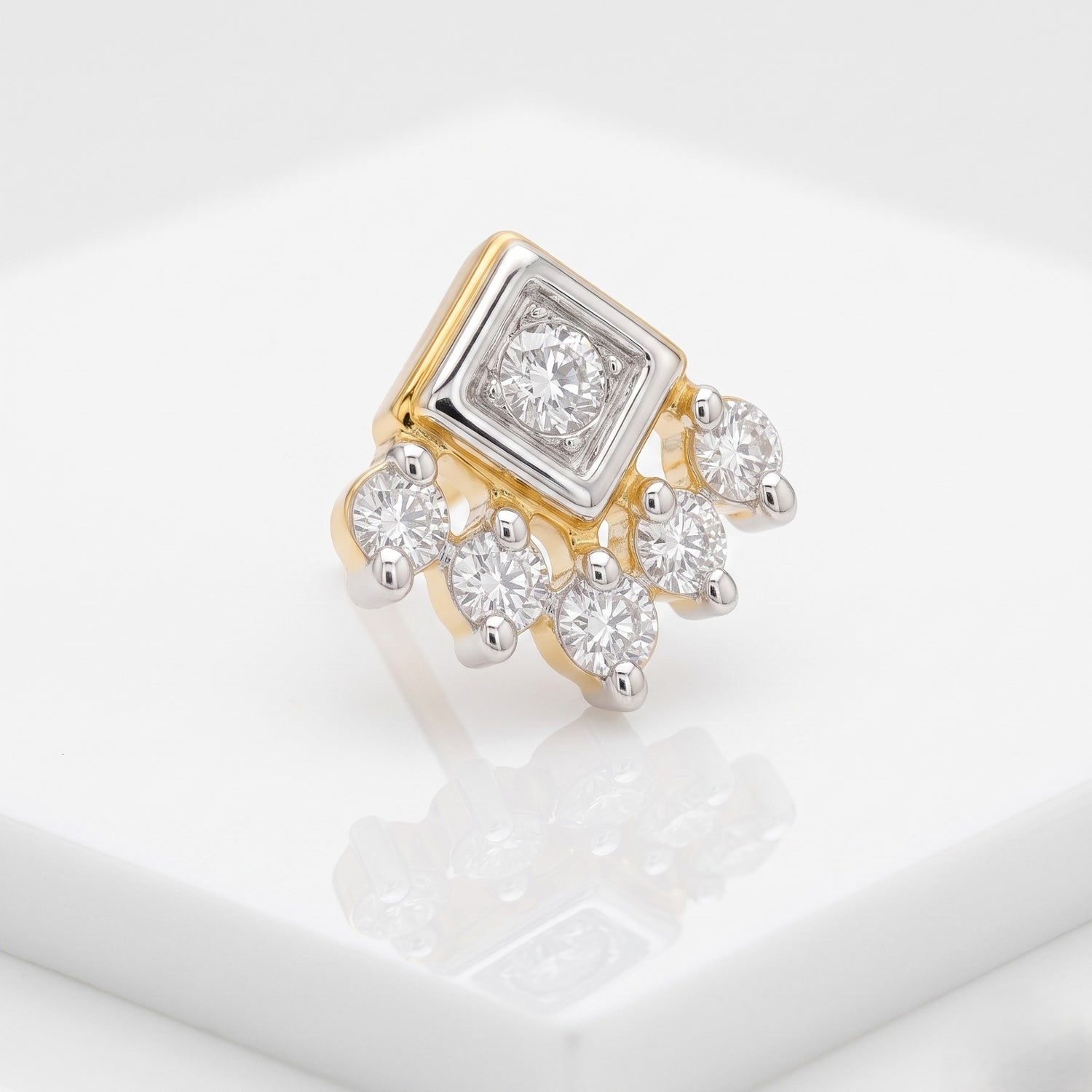 Deco Charm Lab Grown Diamond Nosepin
