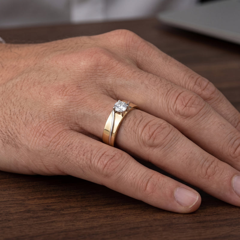 Men’s Executive Glide Lab Grown Diamond Ring