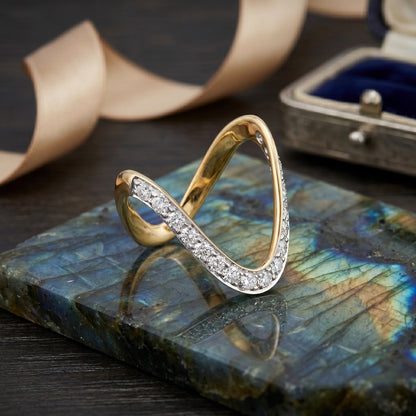 Gold ring with diamonds on a labradorite stone