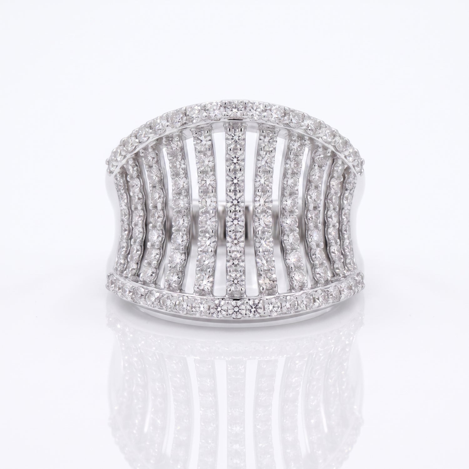 Radiance Wave Lab Grown Diamond Ring
