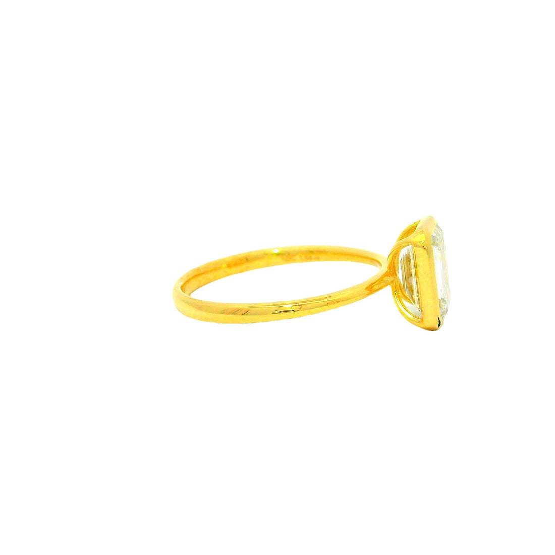 Sunlit Spark Solitaire Lab Grown Diamond Ring