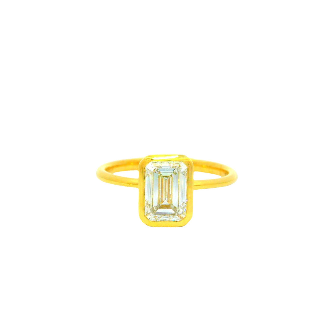 Sunlit Spark Solitaire Lab Grown Diamond Ring