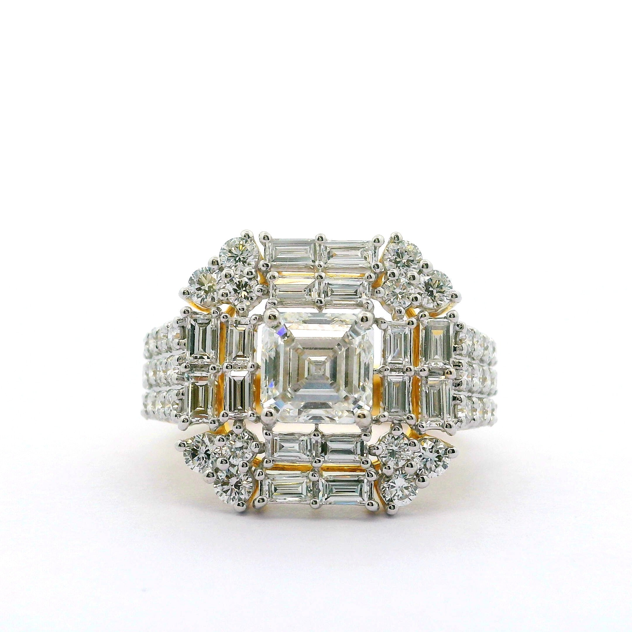 Monarcha Luxe Solitaire Lab Grown Diamond Ring