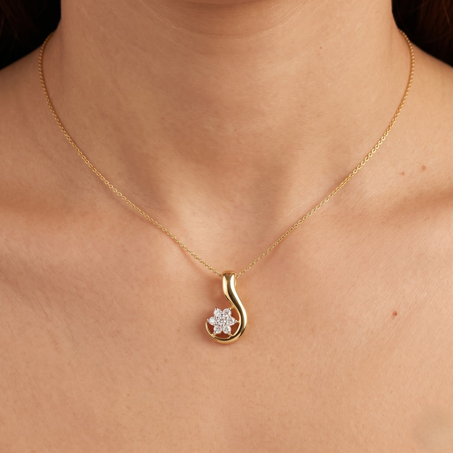 Radiant Curl Flora Lab Grown Diamond Pendant