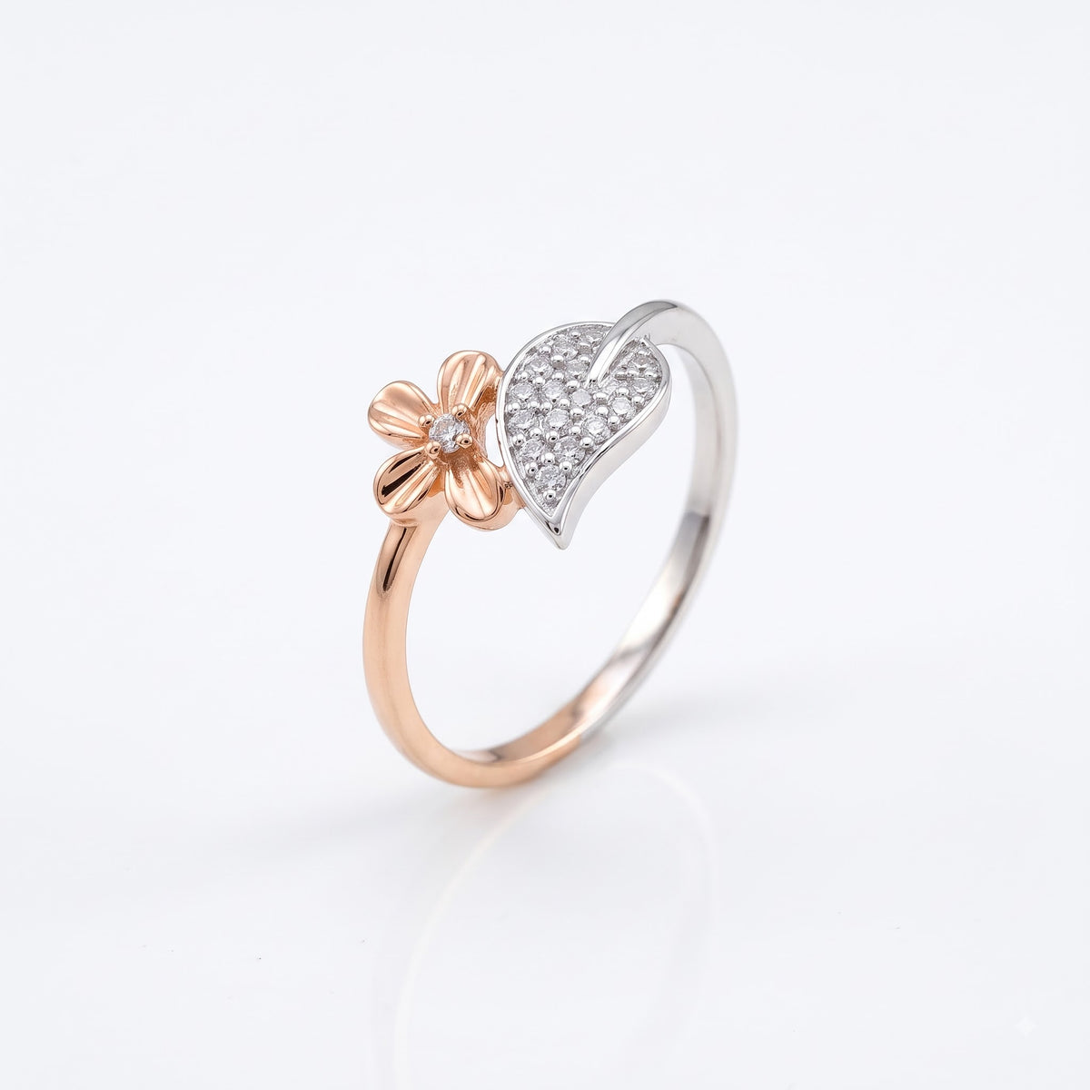 Elara Blooming Leaf Lab Grown Diamond Ring