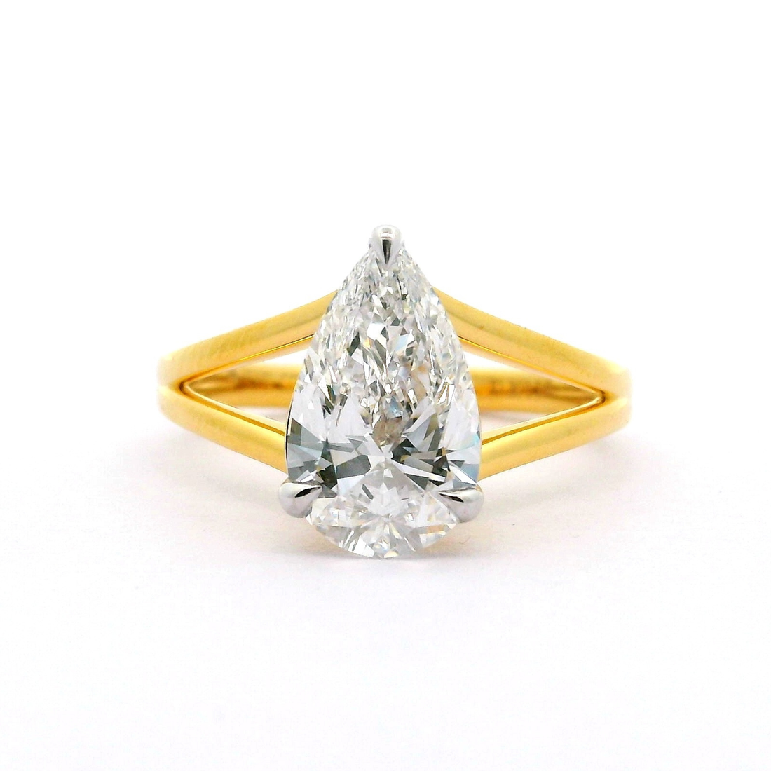 Aurora Embrace Solitaire Lab Grown Diamond Ring
