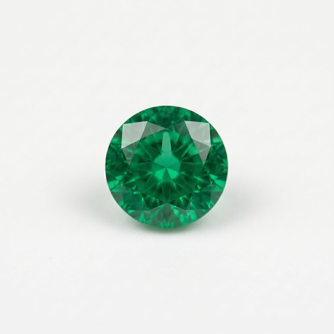 8 ct Lab Grown Emerald Round Shape Gemstone