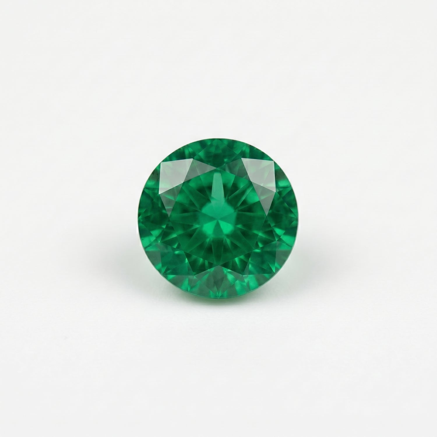 4 ct Lab Grown Emerald Round Shape Gemstone